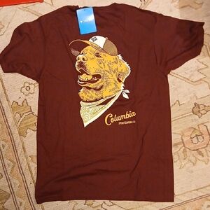 Columbia Men's Maroon Graphic T-Shirt